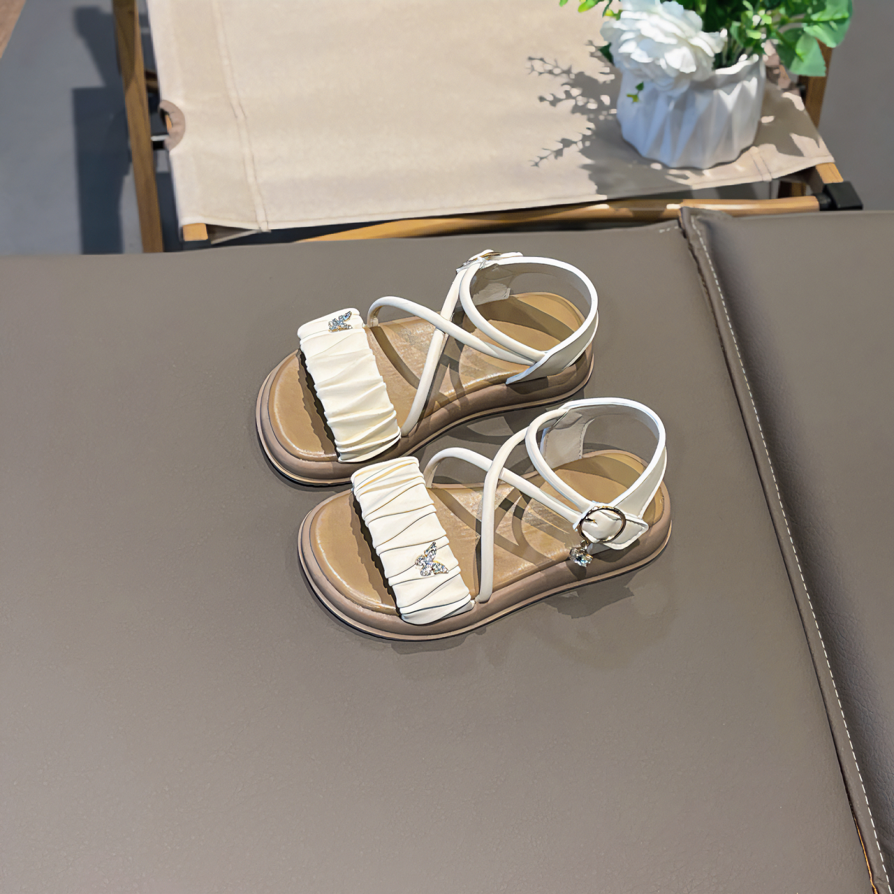 【洋洋童鞋】女童春夏新款简约百搭小蝴蝶凉鞋HD-0223