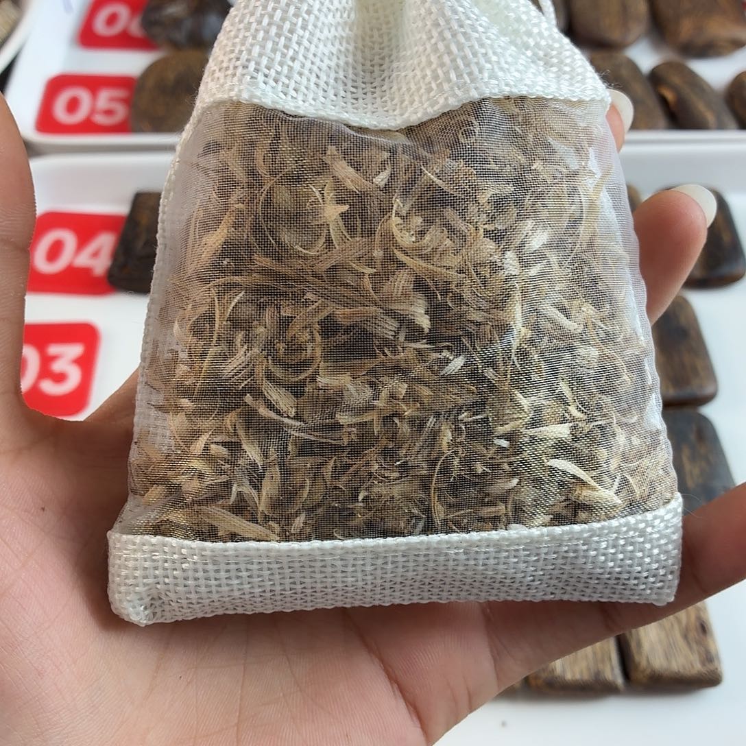 沉香沉香碎屑勾丝香包花果蜜香开播福利