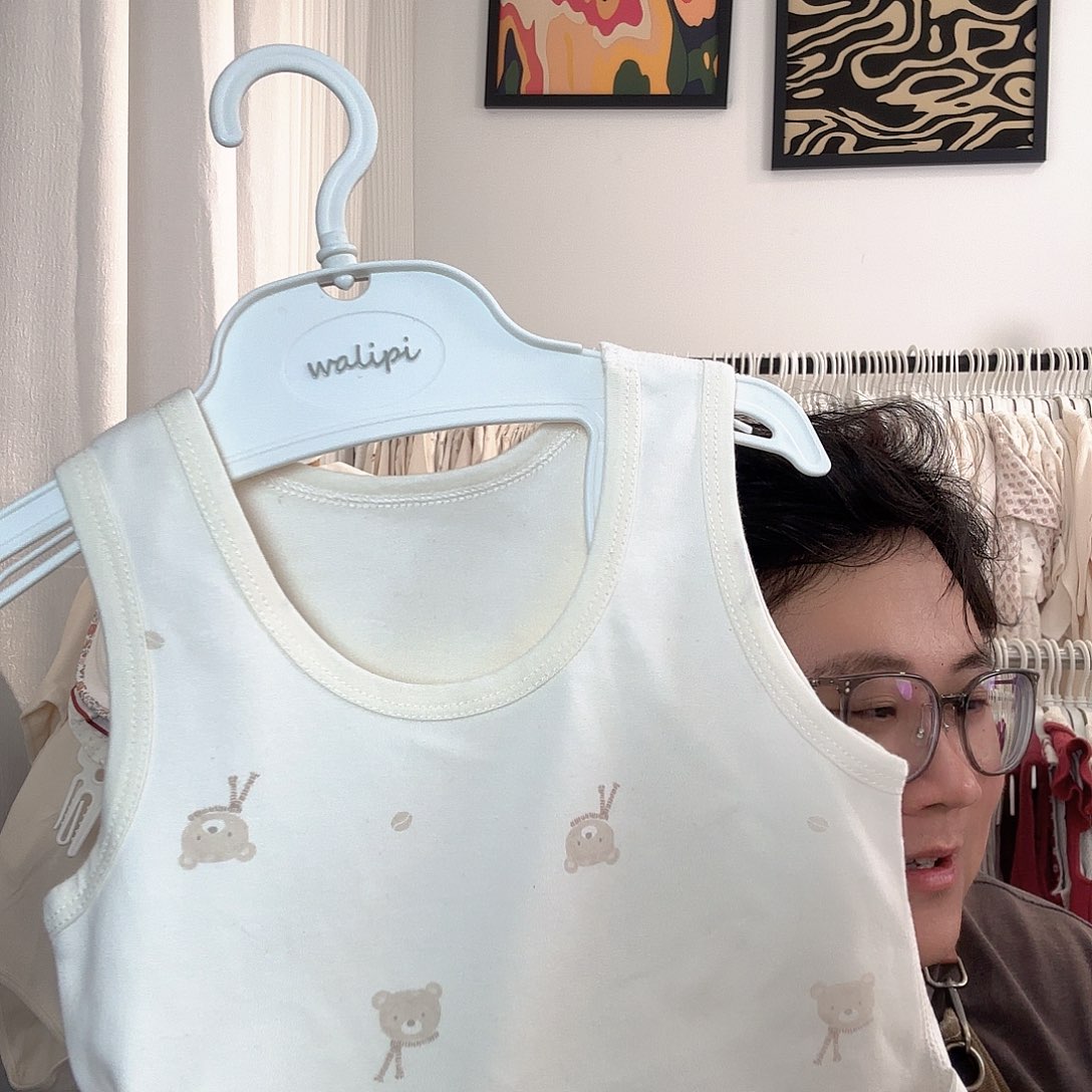 k****小熊平腰背心80码