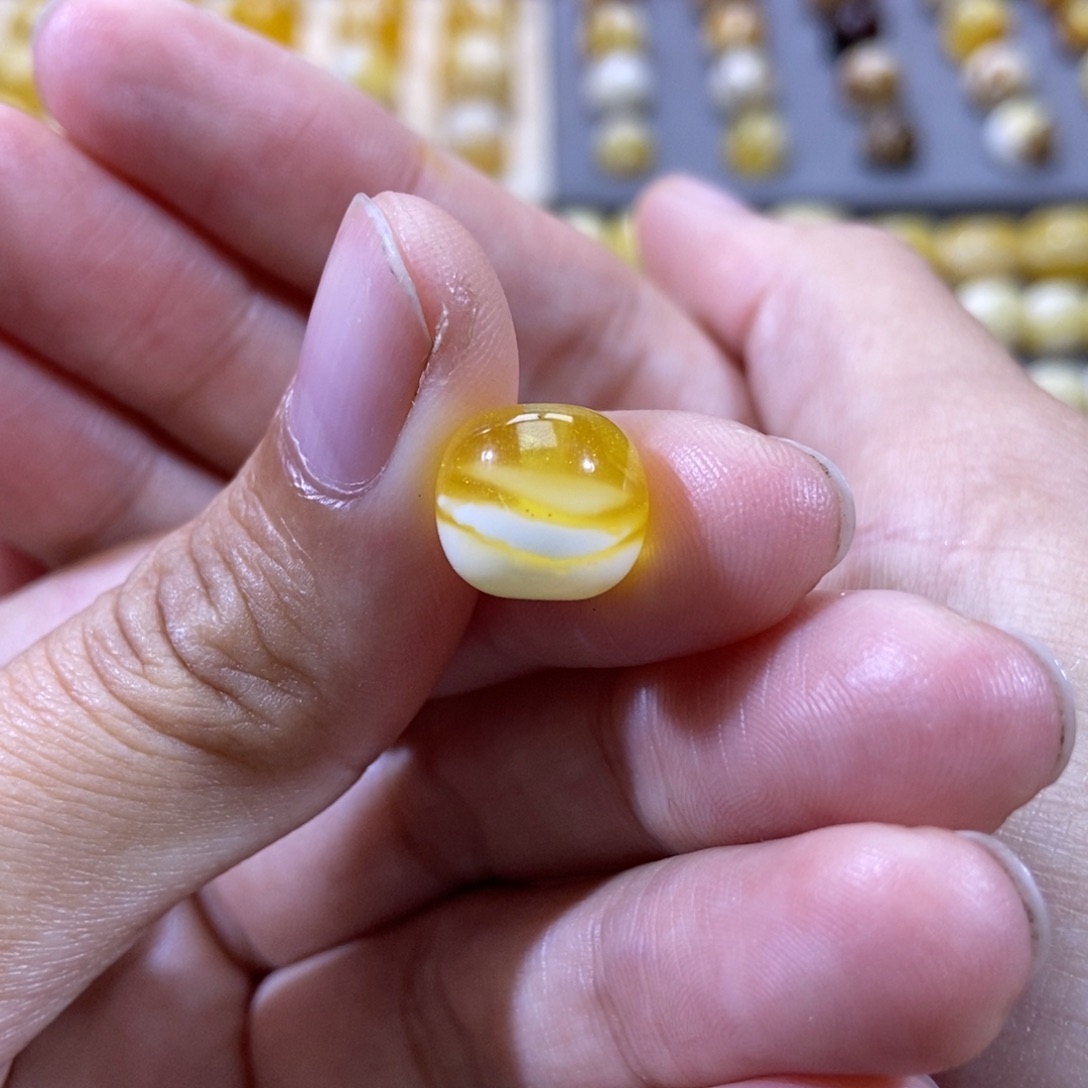 琥珀珠宝奇石未镶嵌11.3