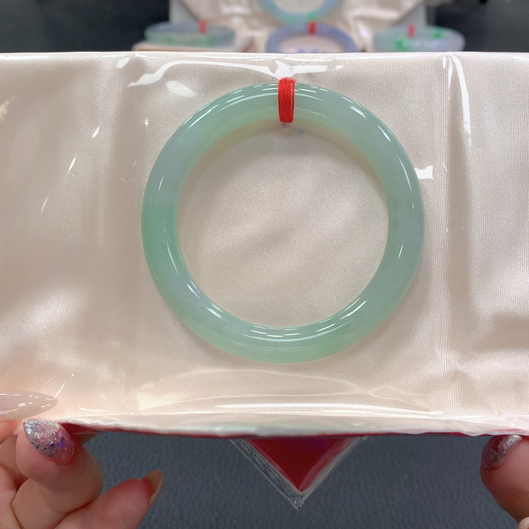 未镶嵌手镯翡翠翡翠