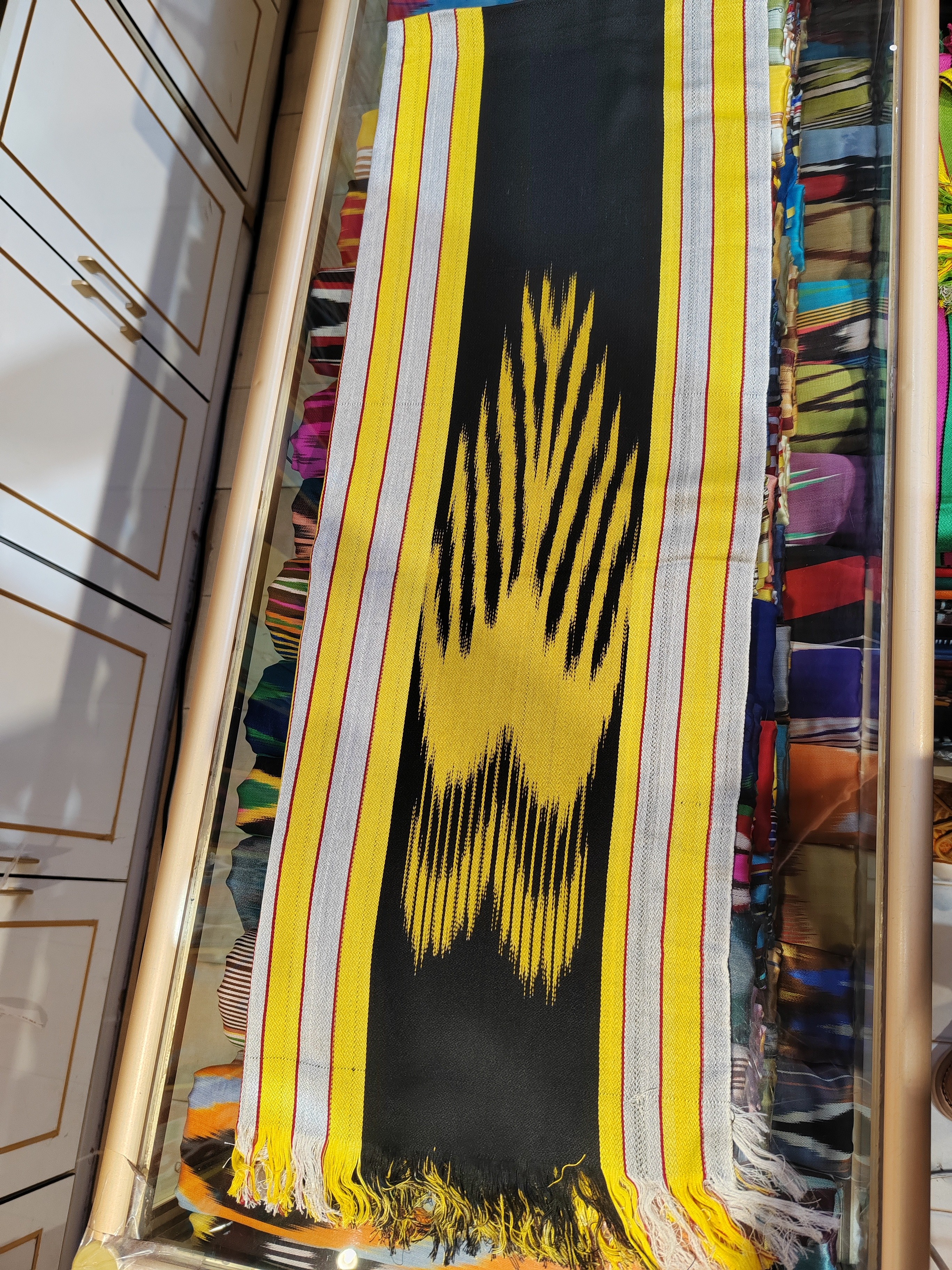 新疆艾特莱斯民族风围巾披肩手工印花棉丝面料保暖成人款买1送1