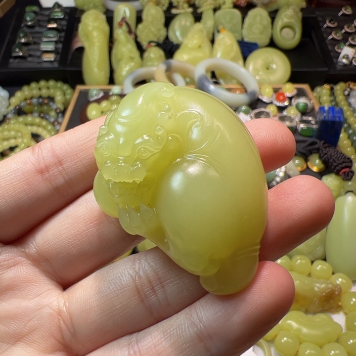 和田玉（黄玉）颈饰未镶嵌