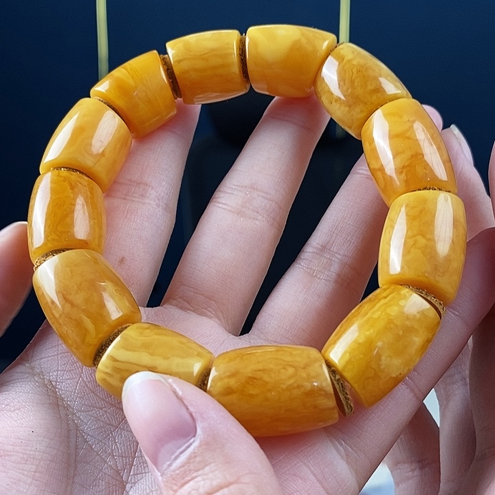 蜜蜡未镶嵌珠宝奇石