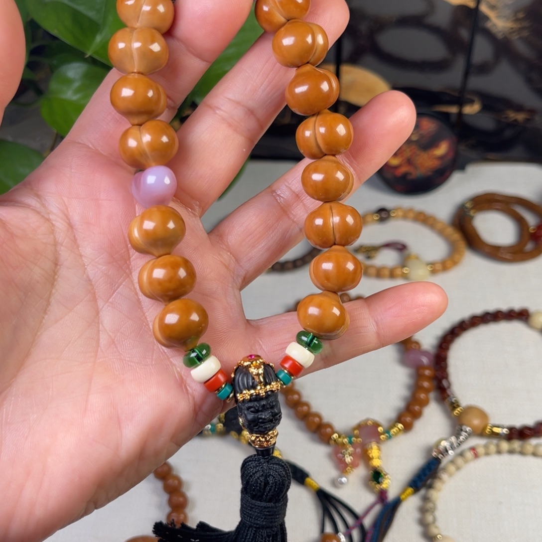 丫***哇吊坠猴头核桃24568998533567899