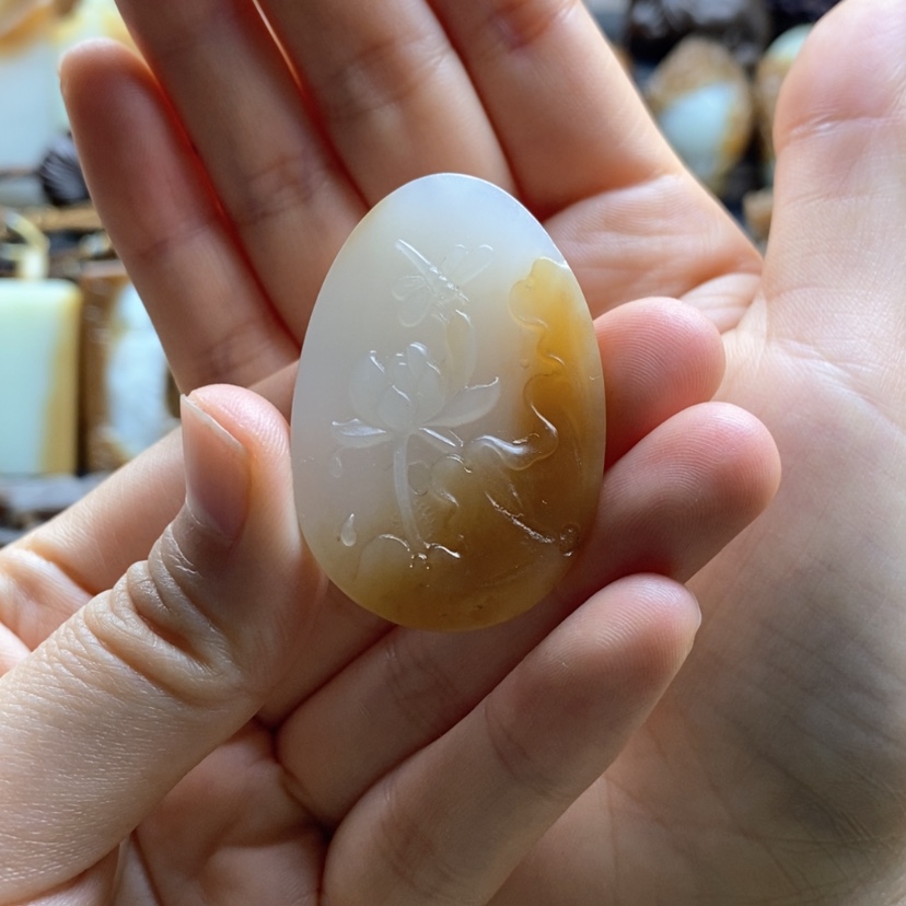 【闪购商品】颈饰未镶嵌和田玉（糖玉）