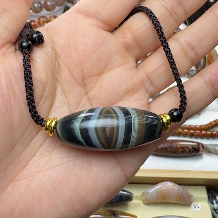 玛瑙/玉髓颈饰未镶嵌天然沙坑，介意勿拍