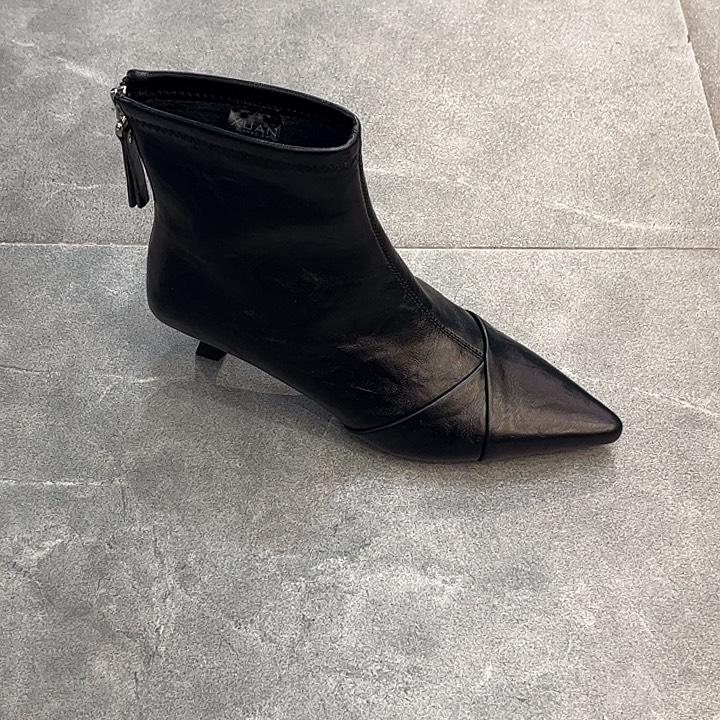 552M50393黑色38码