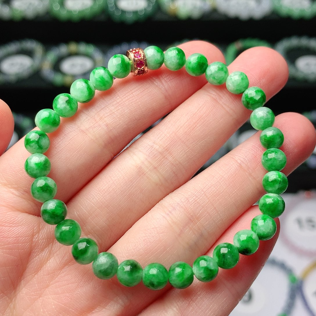 翡翠手链未镶嵌翡翠