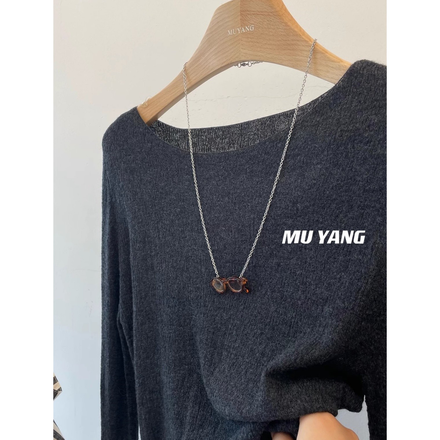 肌理纹打底」舒适百搭！薄款圆领显瘦针织长袖内搭