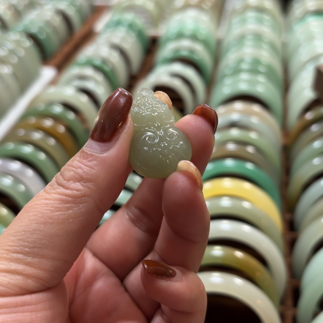 未镶嵌手镯东陵石啊****乐