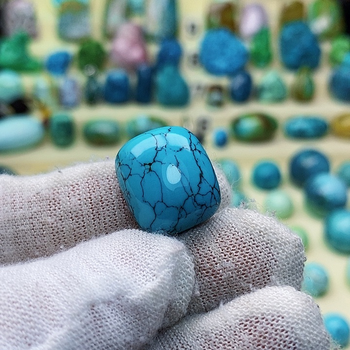 绿松石配饰未镶嵌