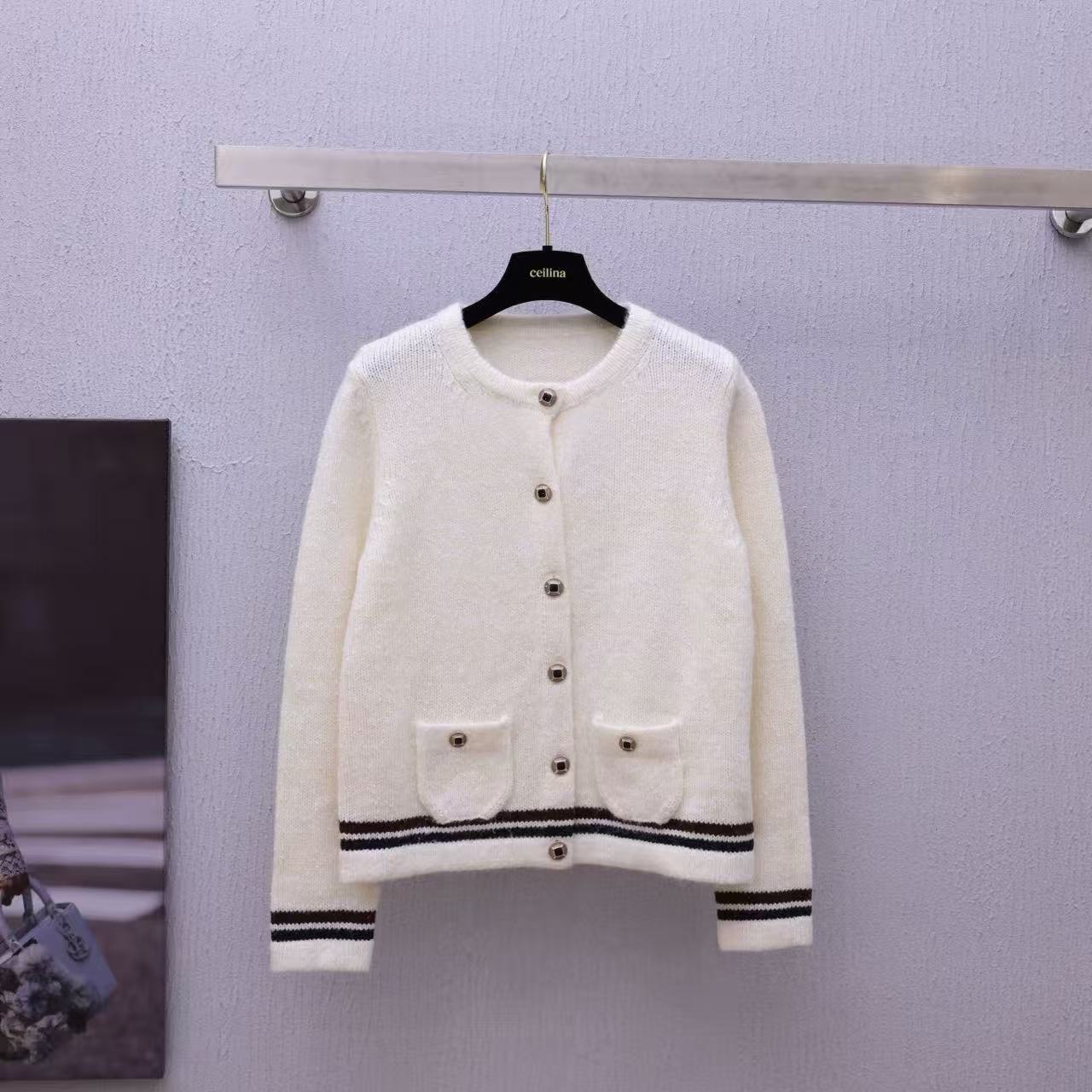 【晨老板】~ ceilina【温柔时光】时尚圆领长袖针织开衫79257061