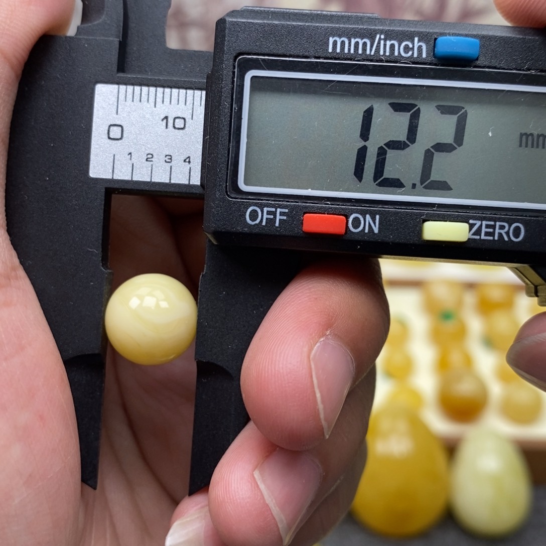 琥珀未镶嵌珠宝奇石微瑕