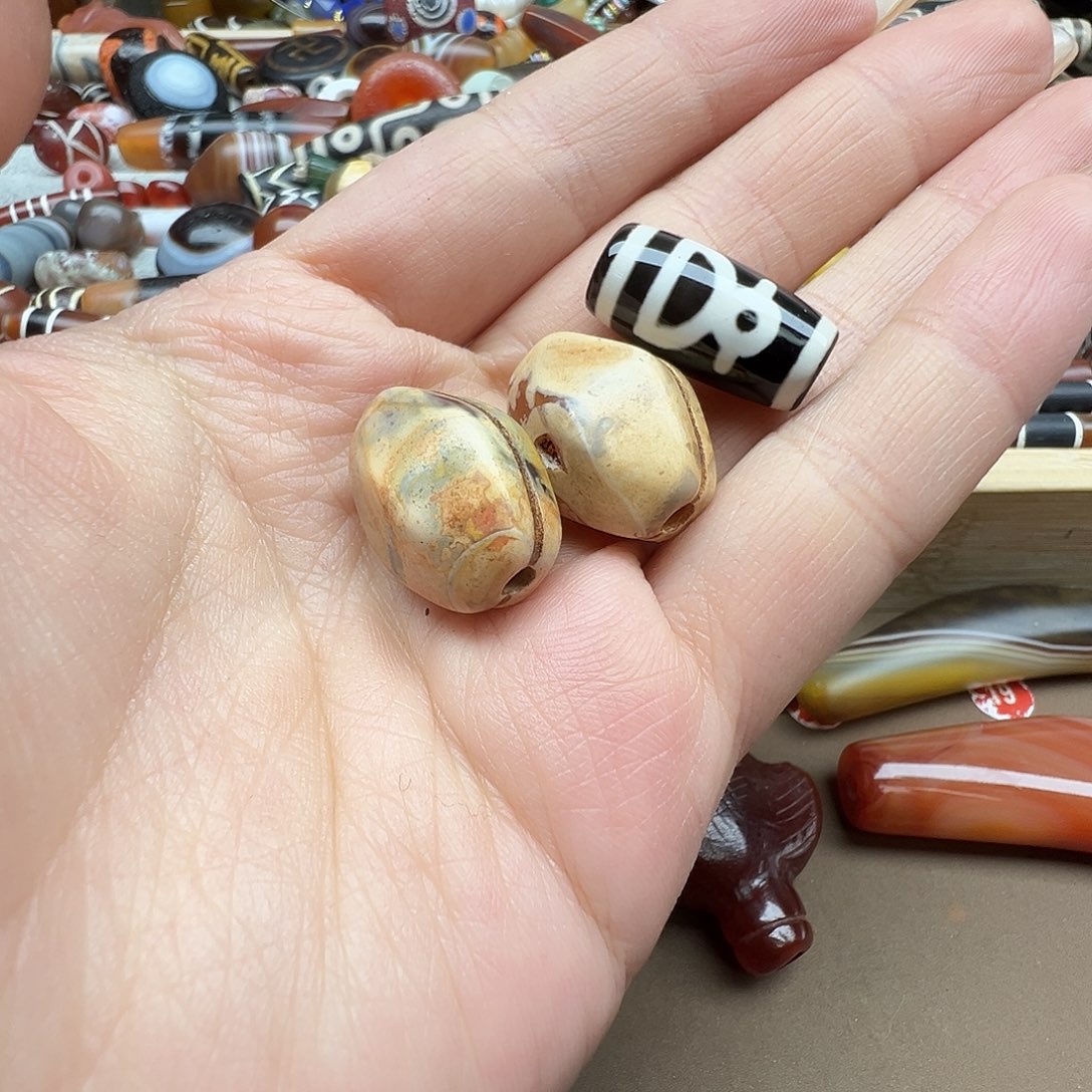 玛瑙/玉髓未镶嵌珠宝半成品
