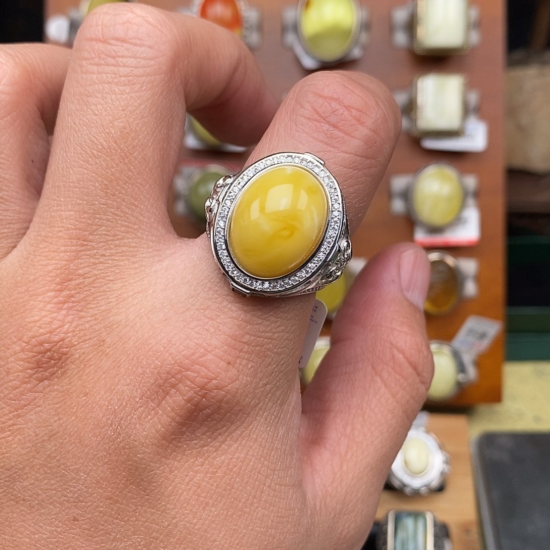 琥珀戒指银S925镶嵌蜜蜡