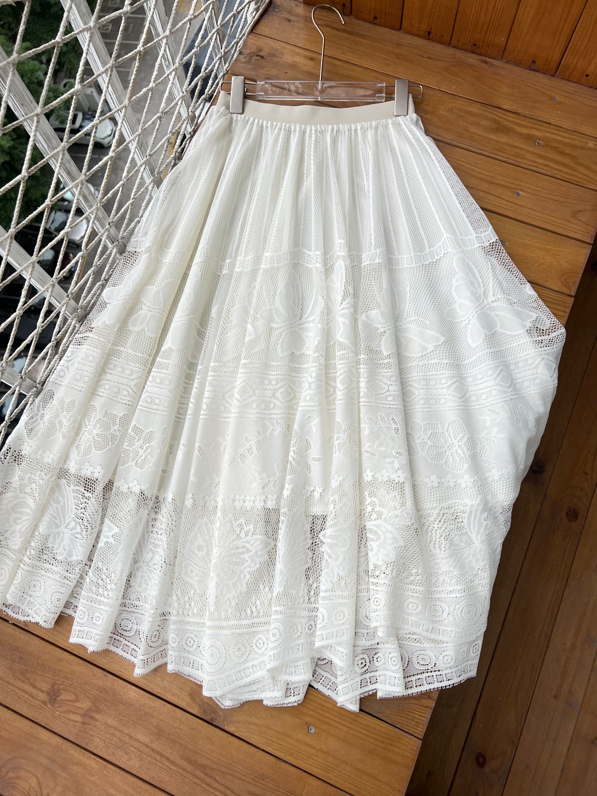 2025年蔻祁原创蝴蝶定位蕾丝刺绣网纱伞摆半身裙51906