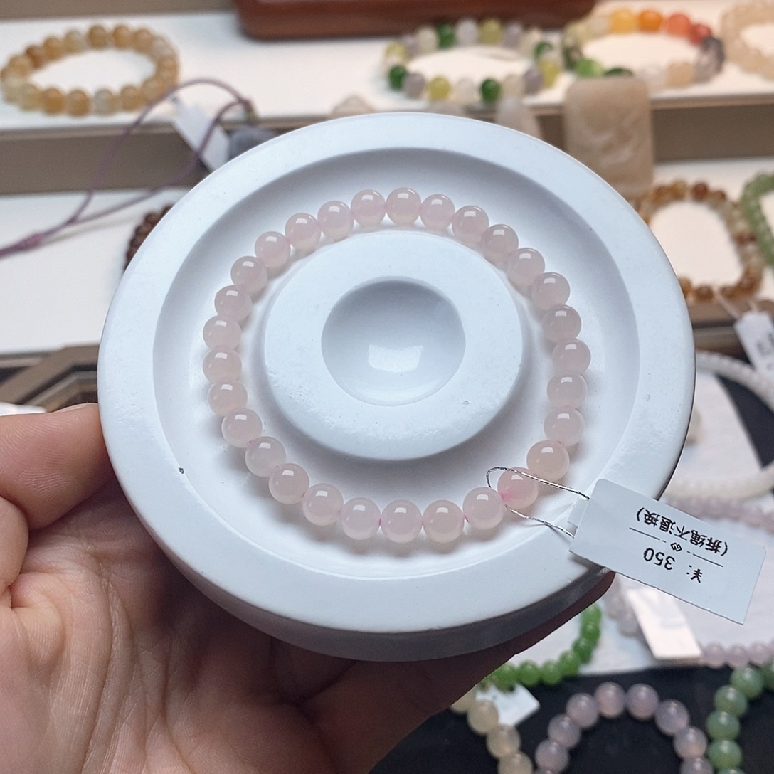 和田玉手链未镶嵌藕粉卡六