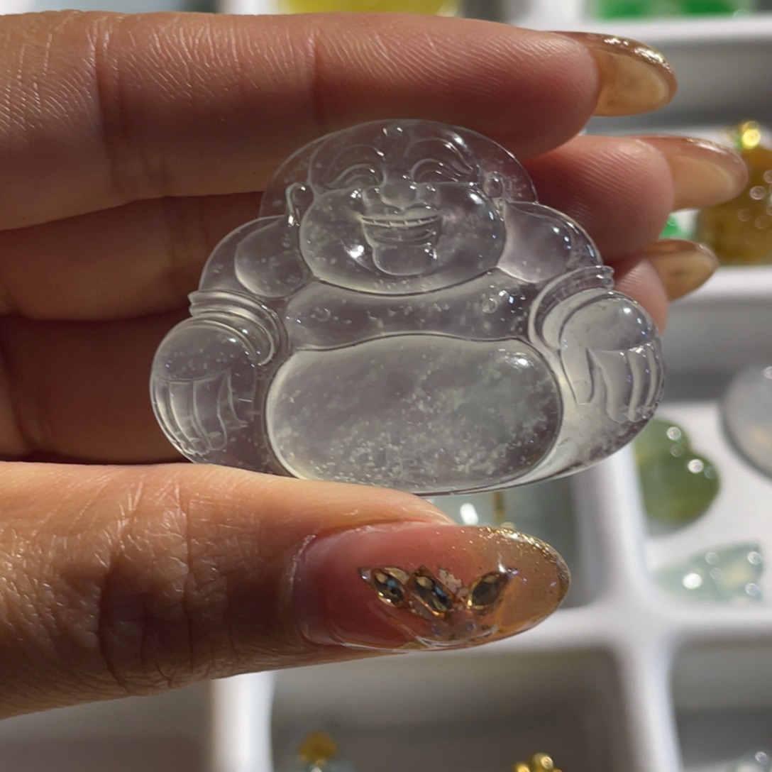 翡翠颈饰未镶嵌佛公