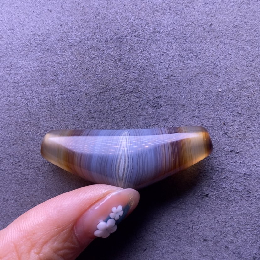 【闪购商品】未镶嵌玛瑙/玉髓珠宝奇石流**球