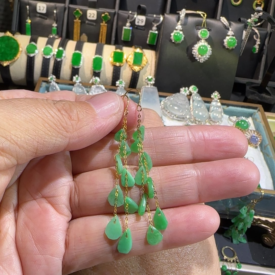 翡翠18K金镶嵌颈饰耳钩