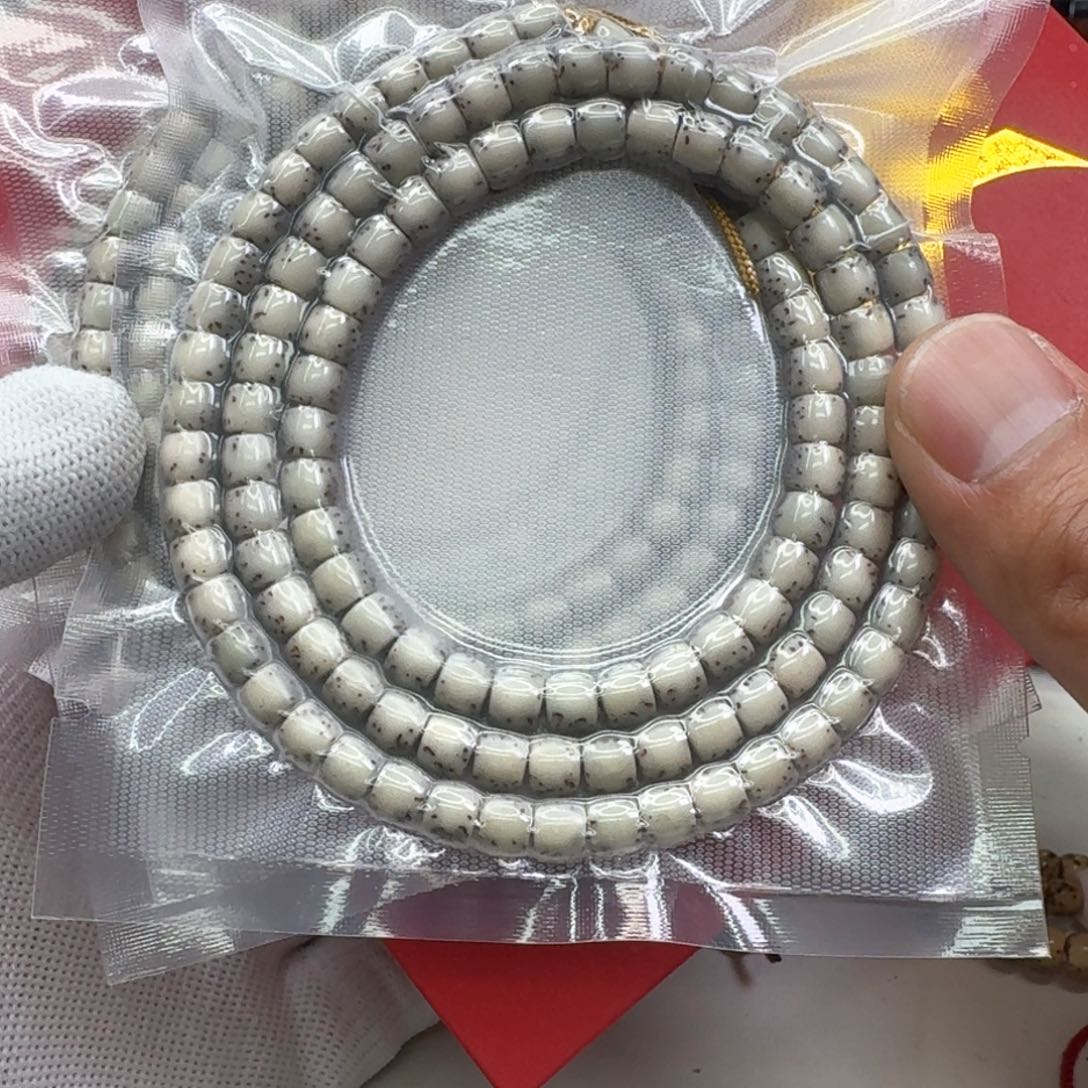 星月菩提手串18梵天绿冰糖半壁6左右直切108