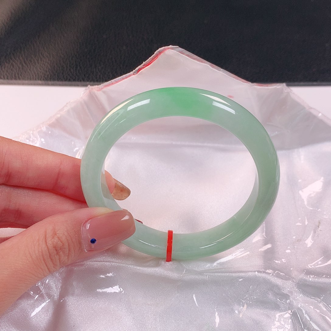 未镶嵌手镯翡翠223