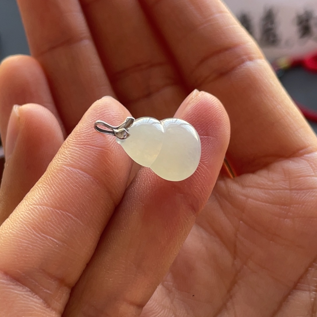 翡翠颈饰18K金镶嵌不退