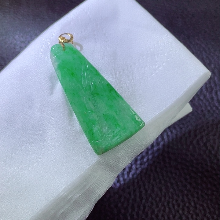 定制翡翠18K金镶嵌翡翠