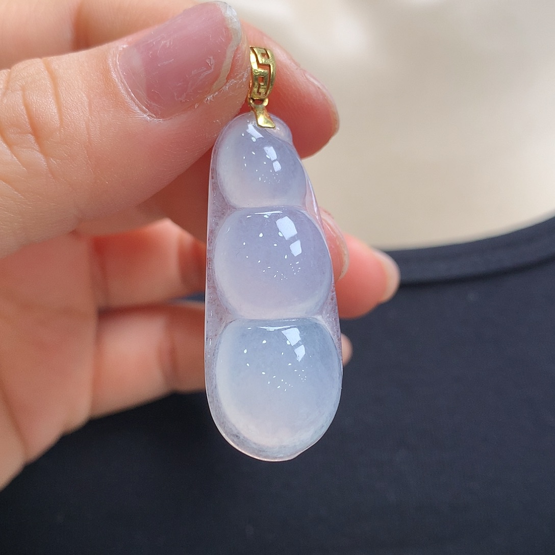 翡翠18K金镶嵌颈饰福豆