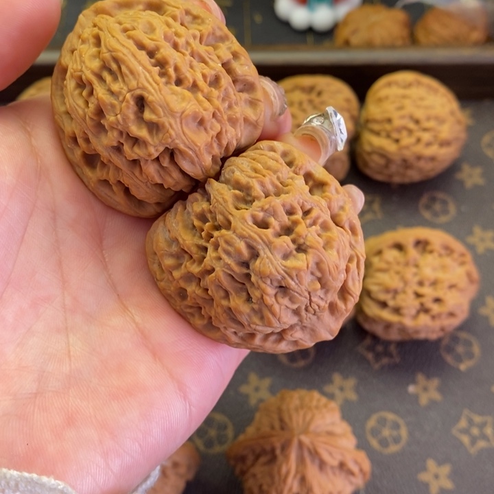 桃核把件五***九南疆石文玩核桃