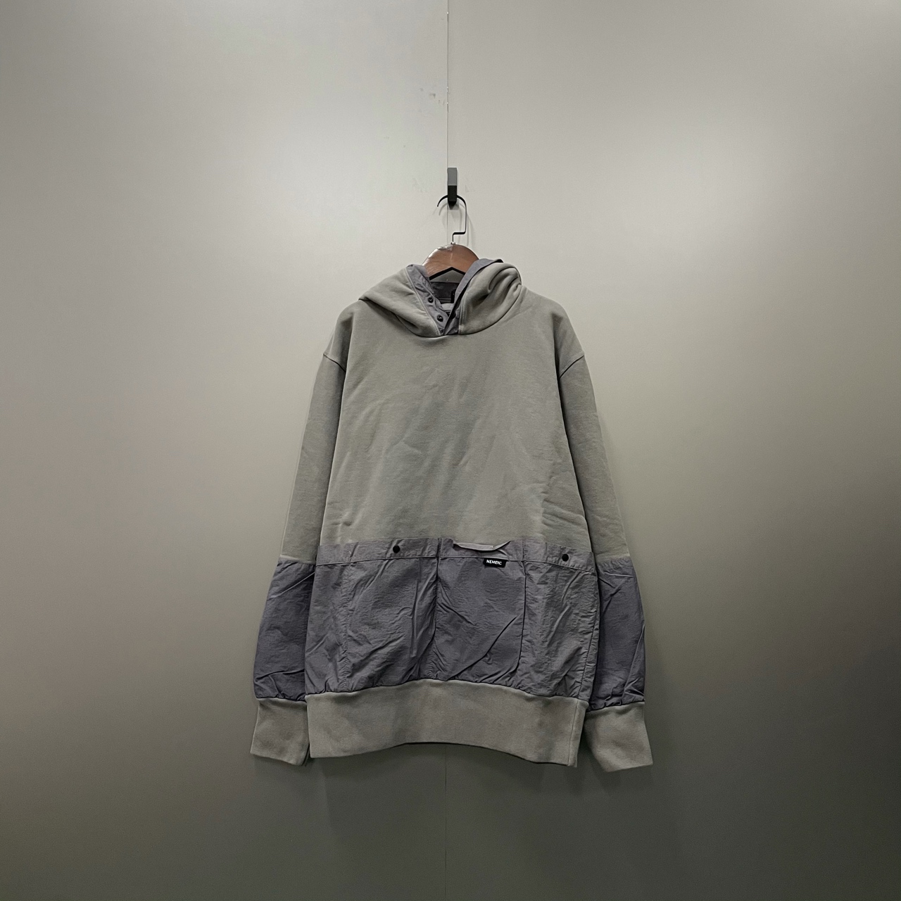 未使用 maje jp1208  NEMEN 拼色口袋帽衫 003992