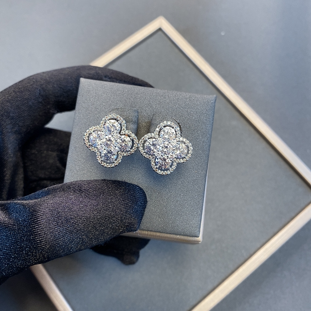 铜合金耳饰 ——B008饰品