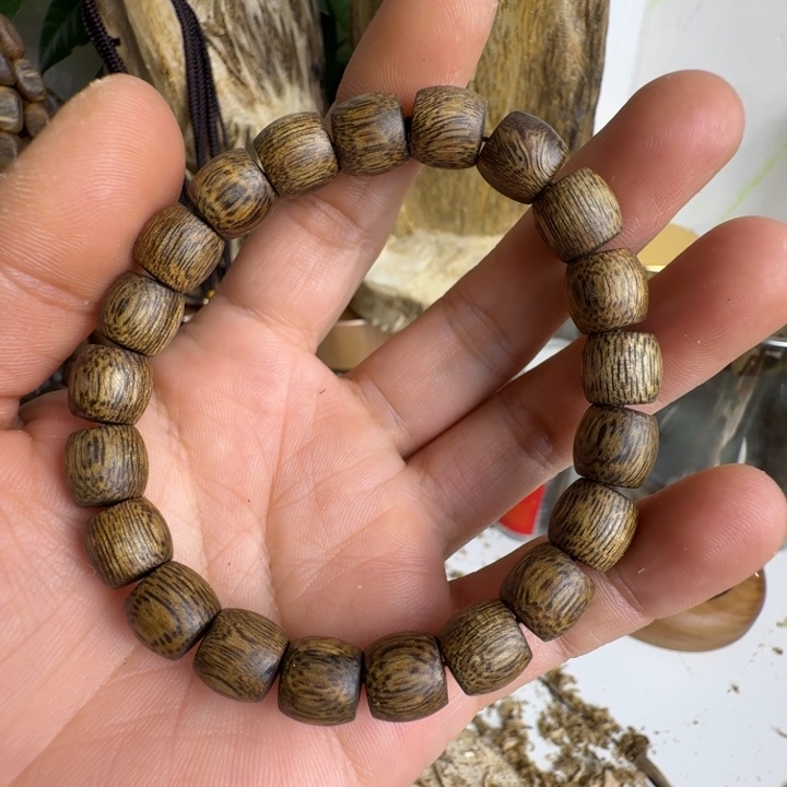 沉香碎屑沉香沉香天然种植奇楠沉香古规格0.9克重8