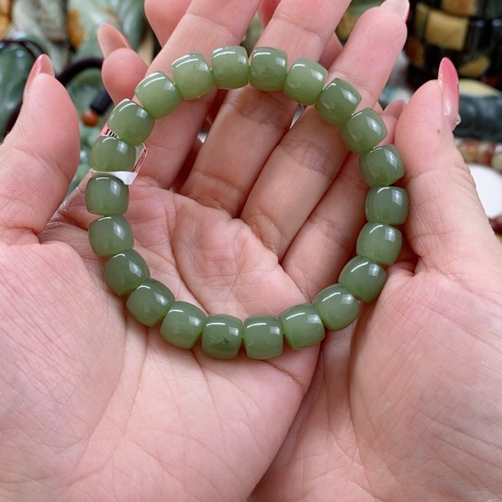 透闪石质玉手链未镶嵌蒲****市