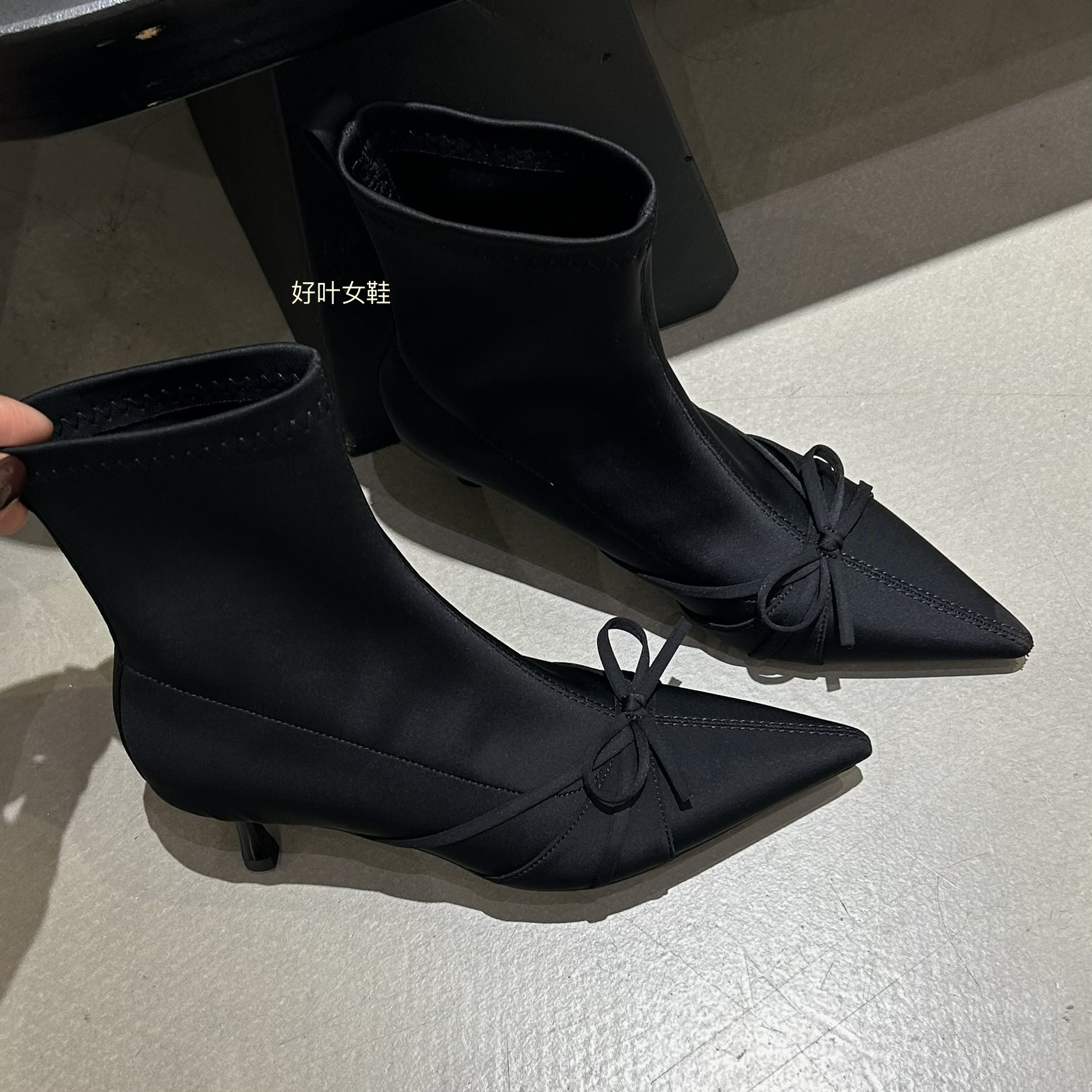 尖头短靴女2025秋冬季新款女靴细跟靴子蝴蝶结高跟鞋短筒靴瘦瘦靴