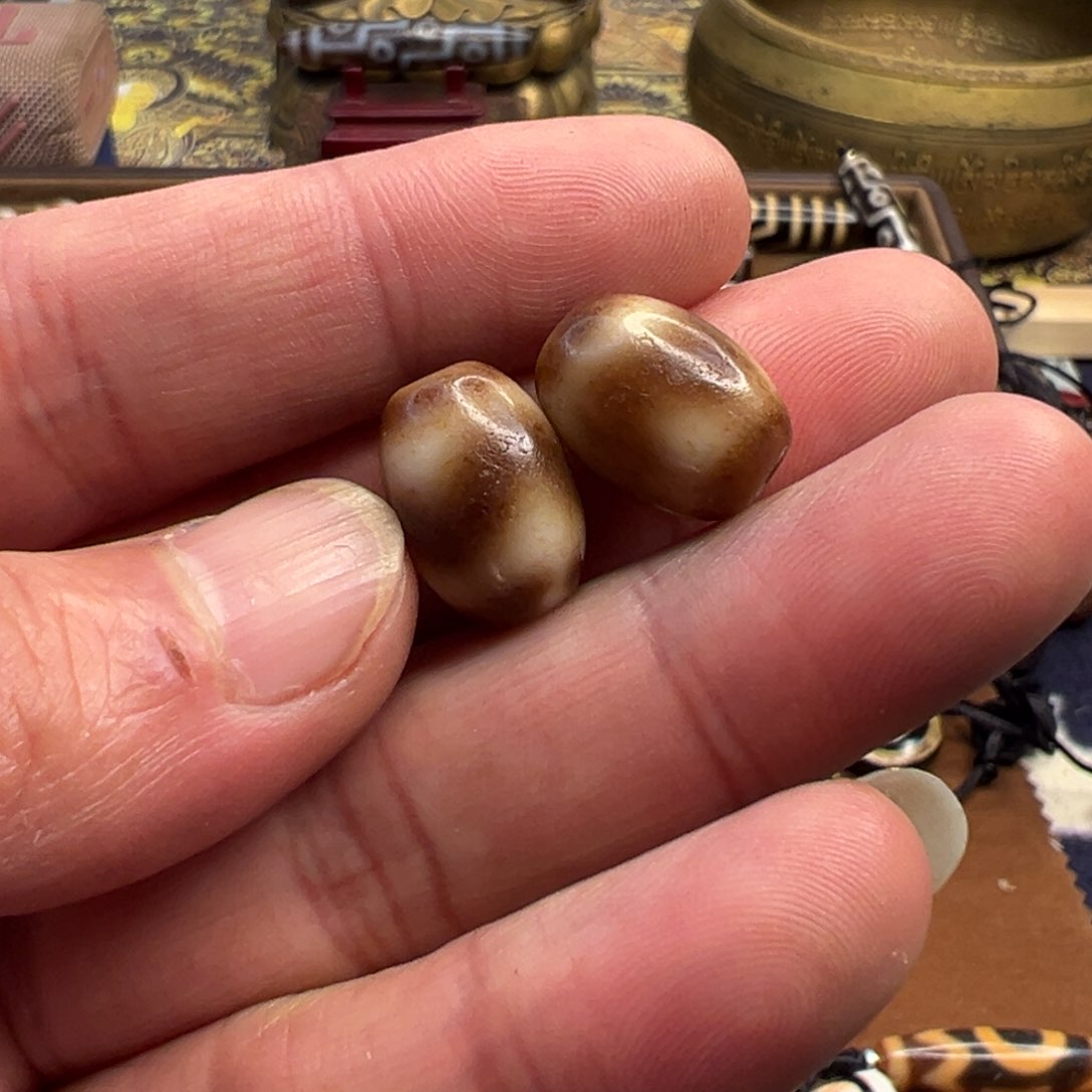 玛瑙/玉髓颈饰未镶嵌金***椒