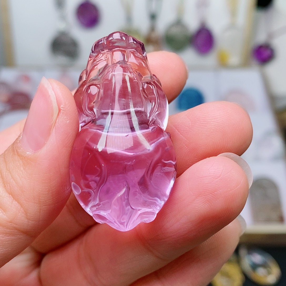 水晶吊坠(赠链)未镶嵌