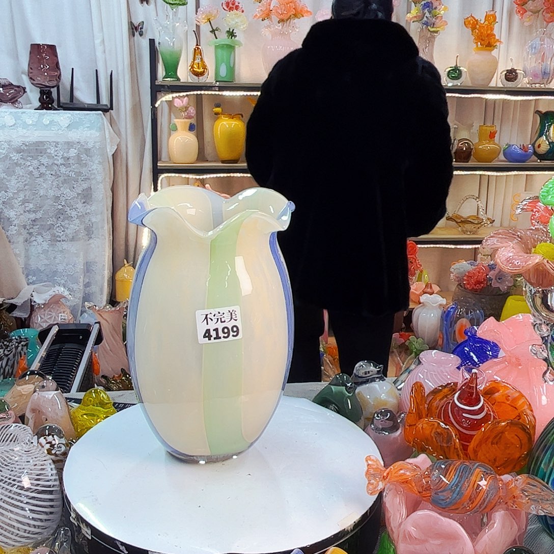 4199 家悦美居琉璃工艺品不完美