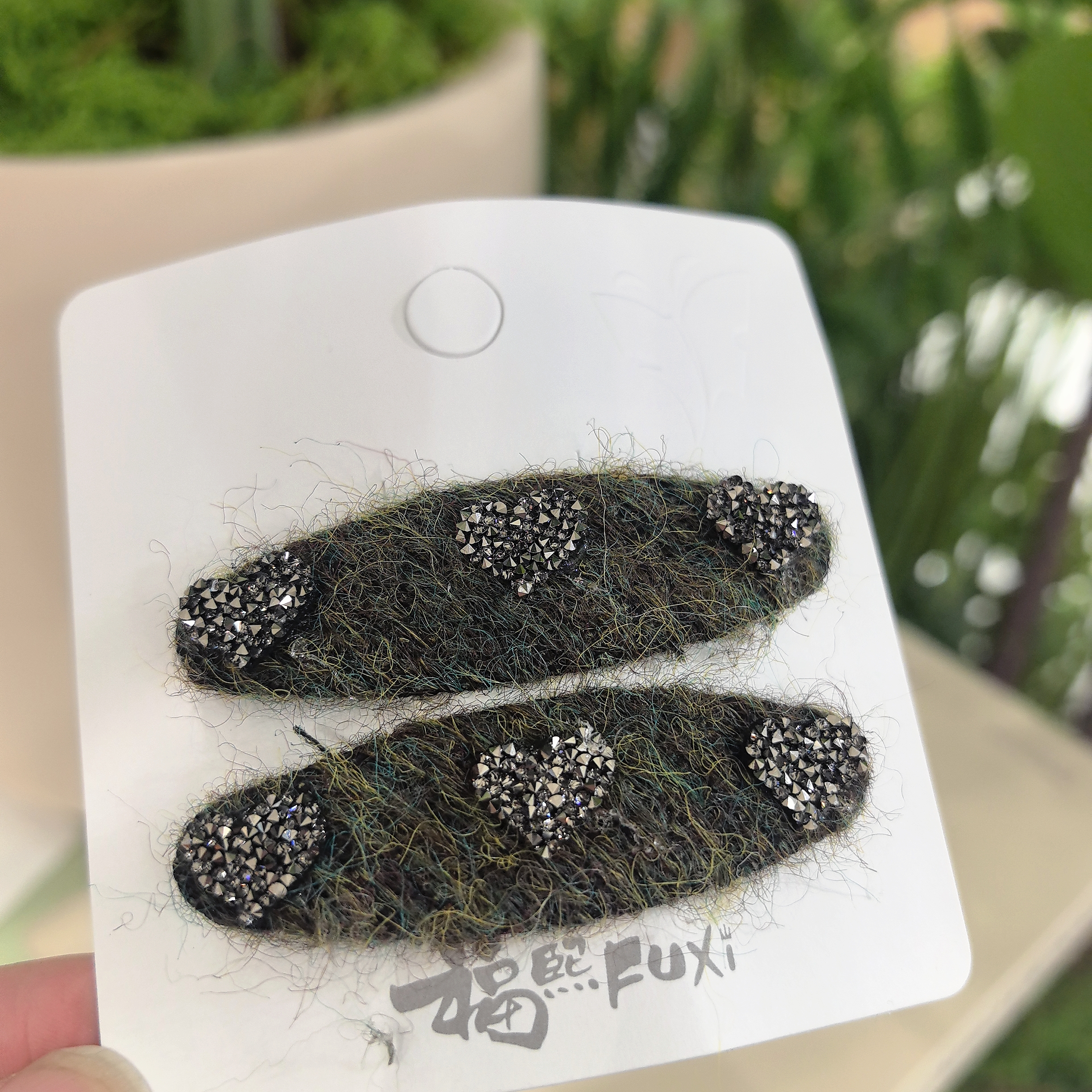 韩系新款精致满镶三爱心绿色毛绒时尚百搭BB夹5609（对）