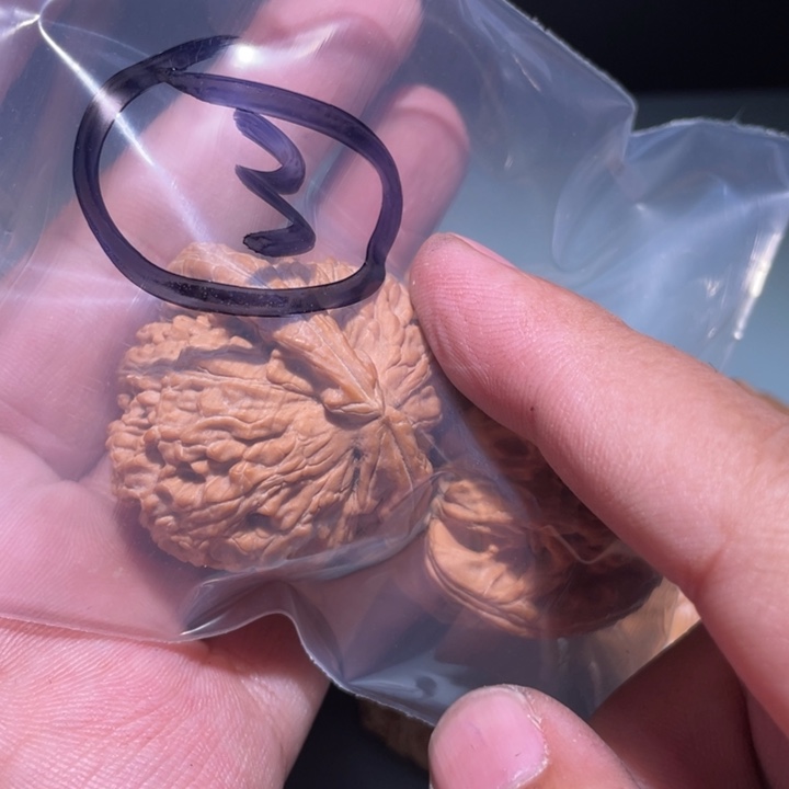 文玩核桃吊坠3呃呃呃