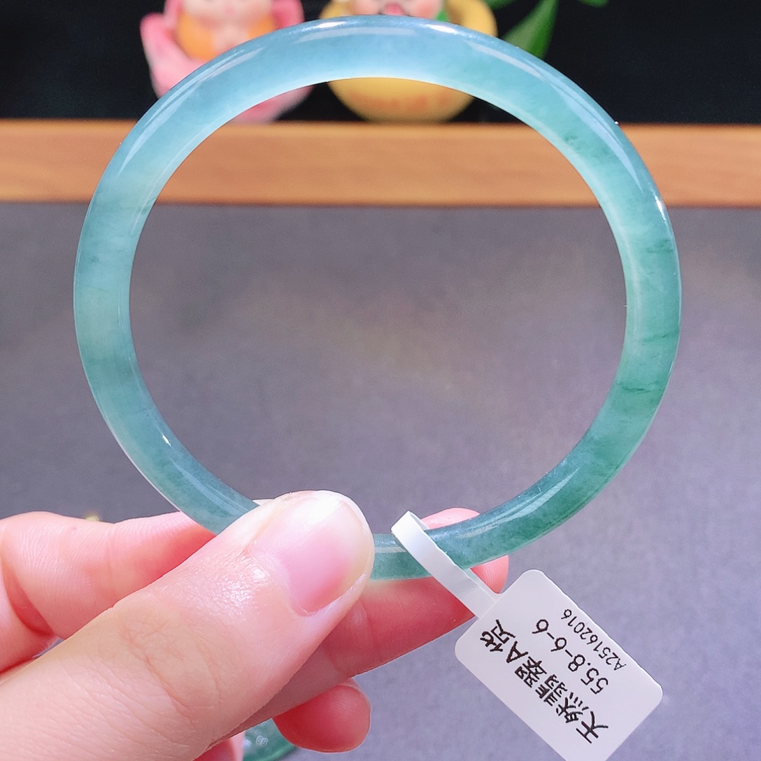 翡翠未镶嵌手镯天然翡翠