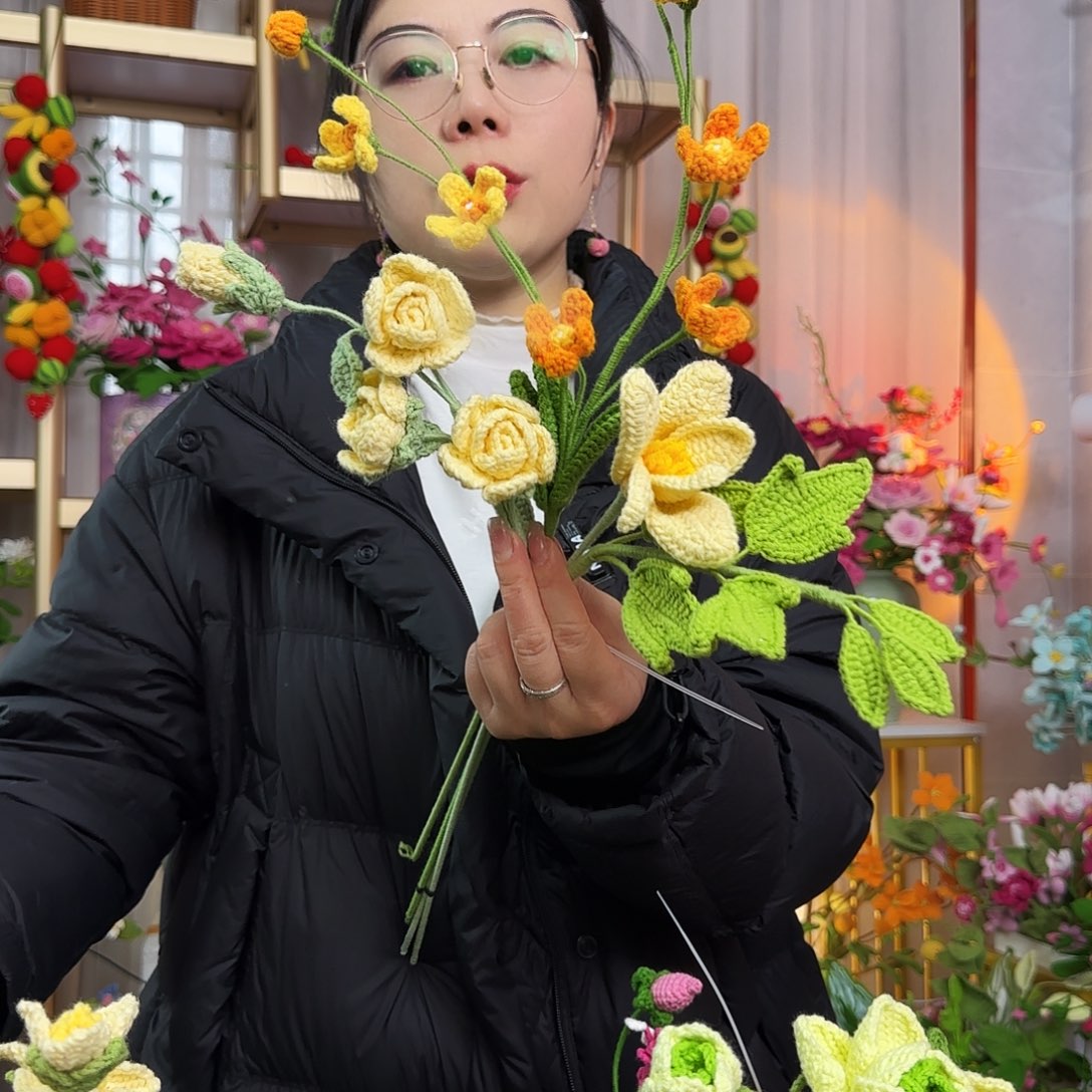 手工钩织设计花束