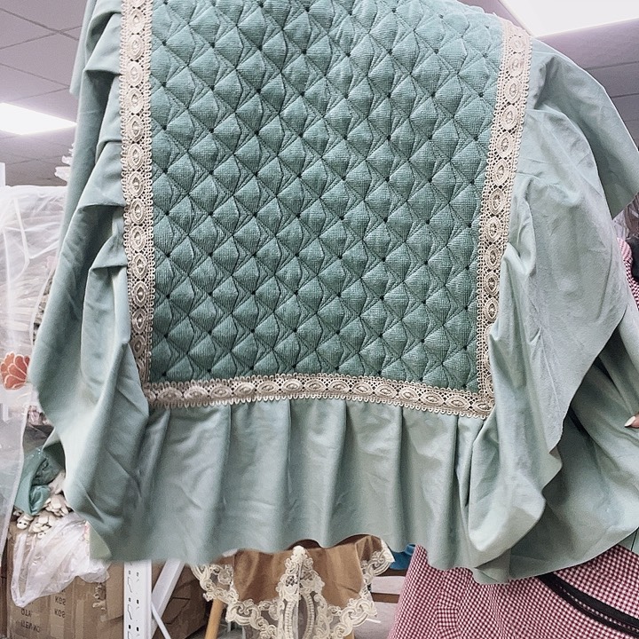 毛绒哈哈v吃vVB就