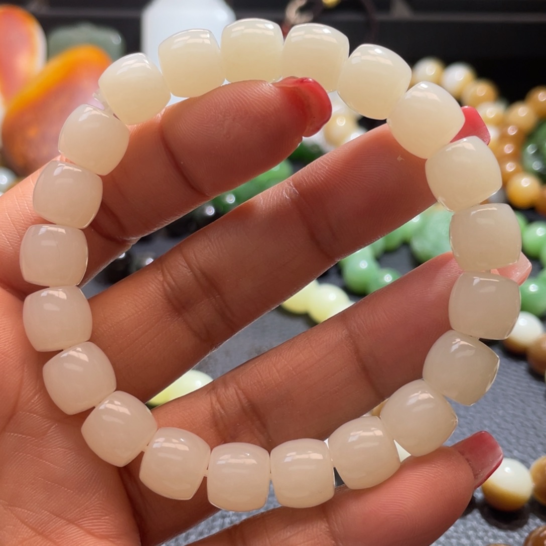 和田玉手串未镶嵌