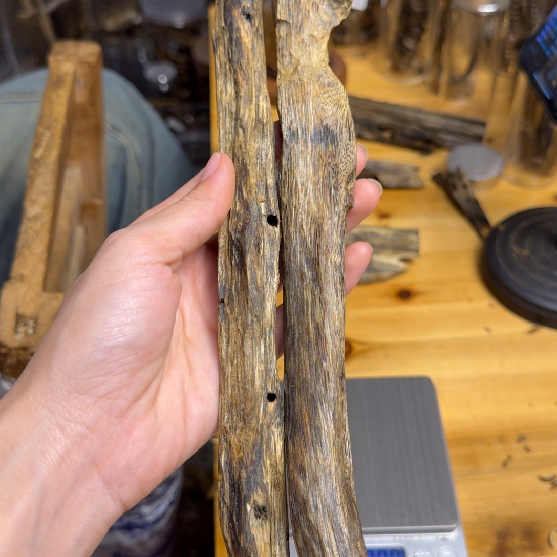 沉香手把件白棋品种块料72克