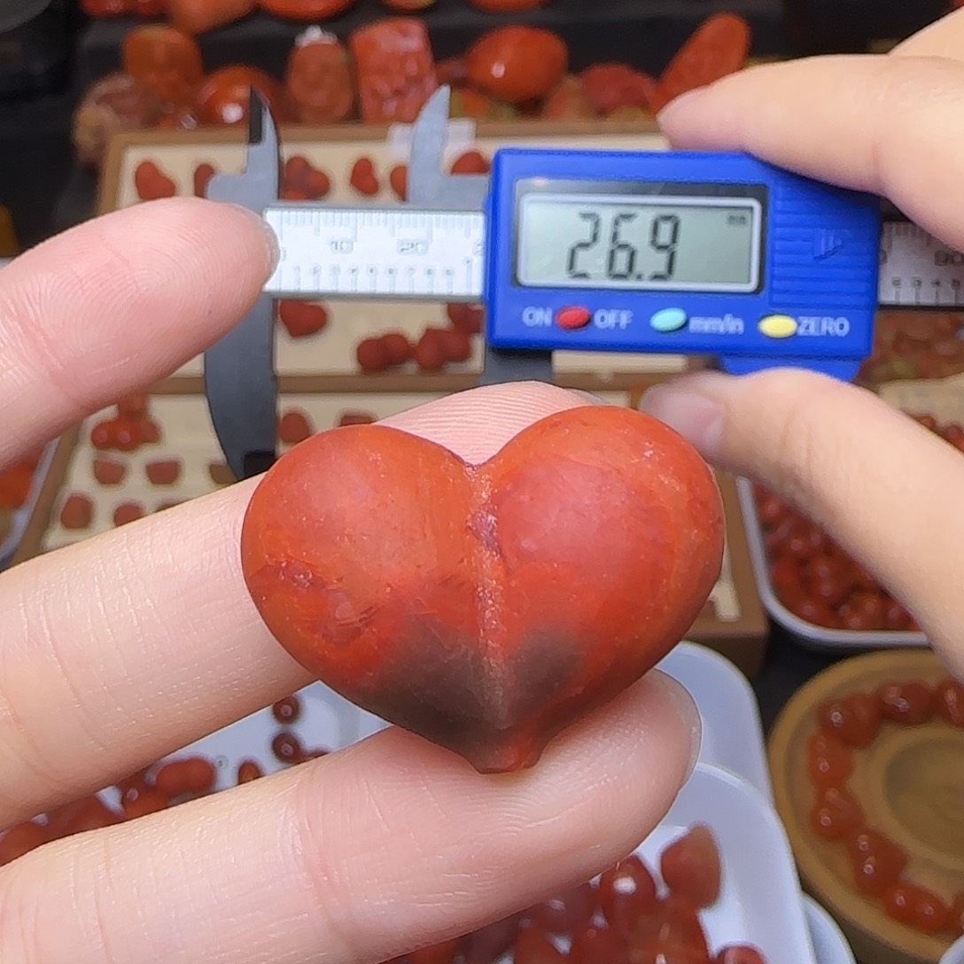 南红玛瑙未镶嵌颈饰