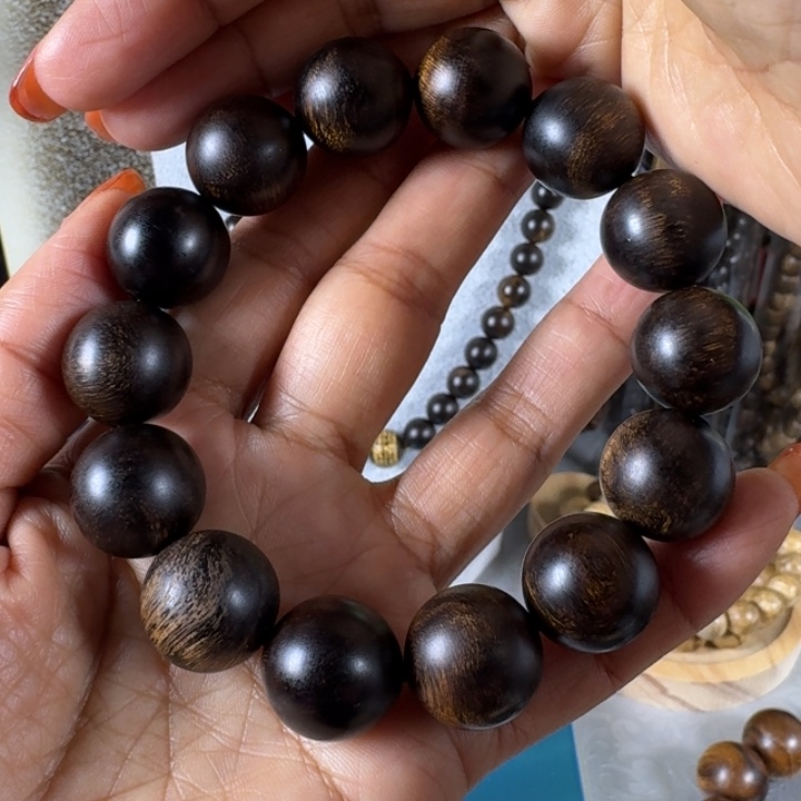 沉香手串开*白棋虎纹瘤