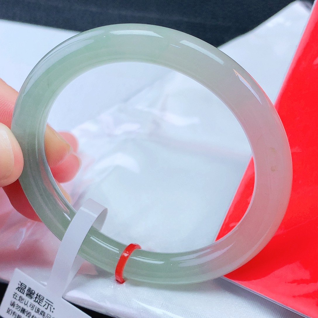 未镶嵌手镯翡翠52圈