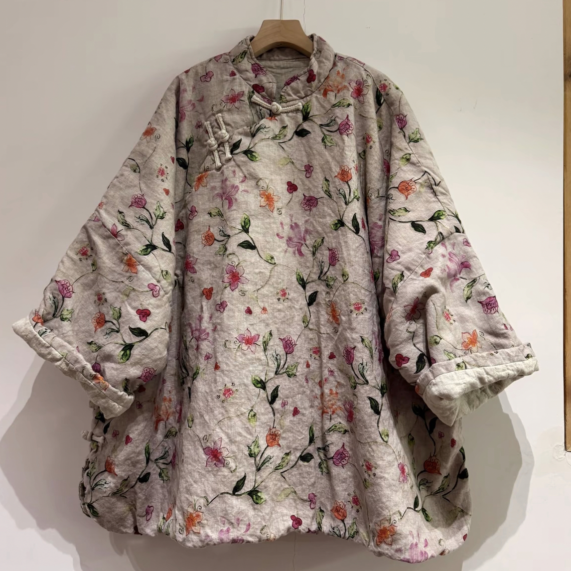 二囍古朴2512121郁金香双面亚麻七粒扣太太服